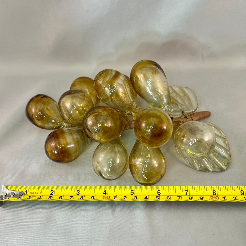 Vintage Blown Glass Grapes Cluster Amber Gold MCM Decor Large Excellent - Picture 4 of 8